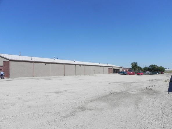 3850 E 48th Ave.